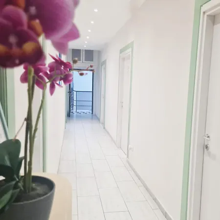 Easyrooms One *