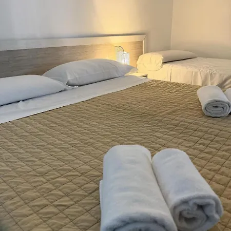 Easyrooms One Penzion Parma