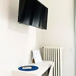 Easyrooms One בית הארחה פארמה