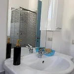 Easyrooms One Гостьовий будинок