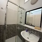 Easyrooms One Vendégház Parma