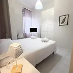 Easyrooms One Vendégház Parma