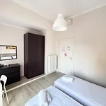 Гостьовий будинок Easyrooms One Парма