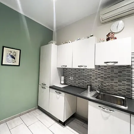 Easyrooms One * Parma