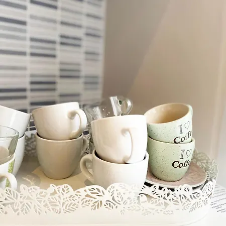 Easyrooms One Πανσιόν 3*