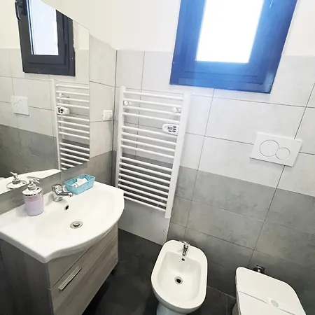 Easyrooms One Guest house *
