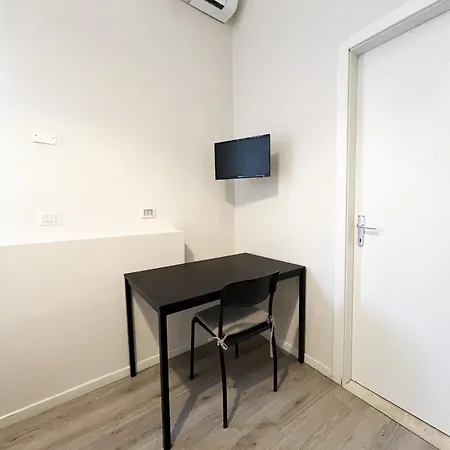Easyrooms One 3* Πάρμα