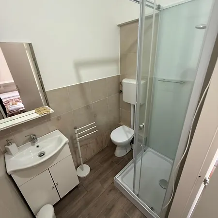 Easyrooms One