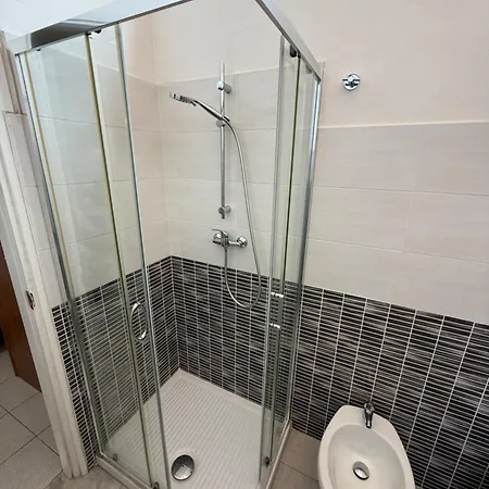 Easyrooms One *