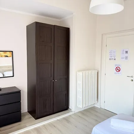 Easyrooms One Affittacamere Parma